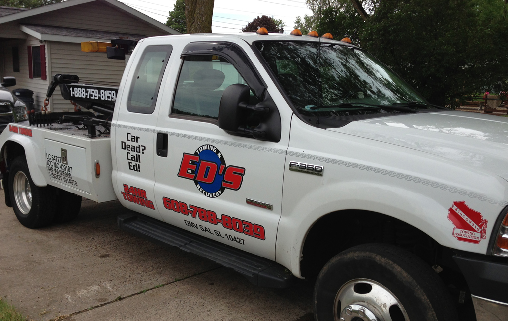 Eds Towing Vehicle Lettering